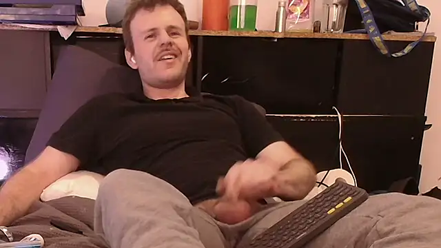 kinkyboipig online show from June 2026 07:52:01 AM