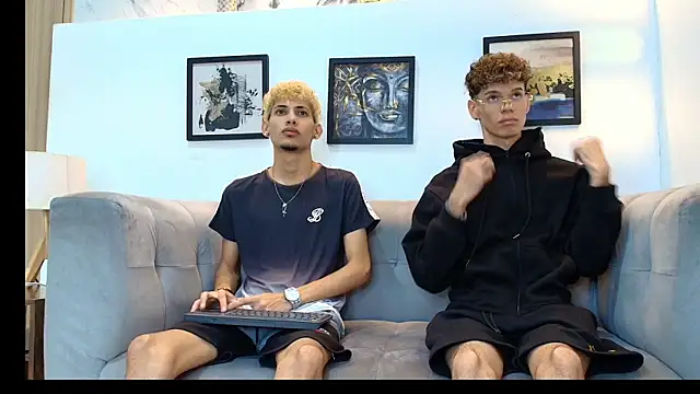 Hot skinny guys online show from June 2026 07:26:02 PM