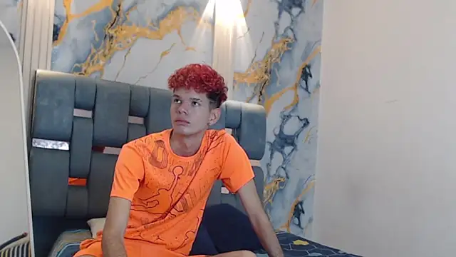 Hot skinny guys online show from June 2026 07:24:01 PM