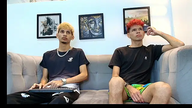 Hot skinny guys online show from June 2026 07:20:01 PM