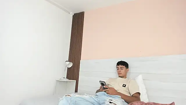Bruno fox online show from July 2026 08:39:02 PM