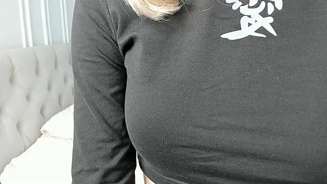 Janet Johnson online show from June 2026 10:02:03 AM