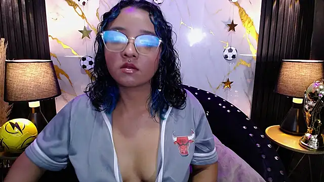 Snapshot of JuicyBoobix chatting on June 2026 01:30:01 PM JuicyBoobix online show from June 2026 01:30:01 PM