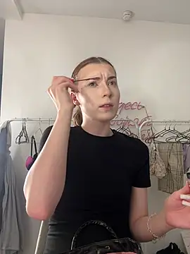 AlisaRussel online show from July 2026 04:43:02 PM
