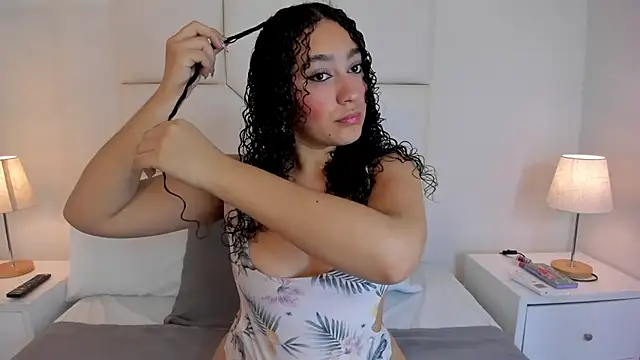 NaomiCambels online show from July 2026 07:03:02 PM