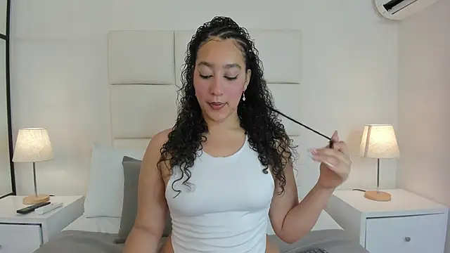 NaomiCambels online show from July 2026 07:03:01 PM