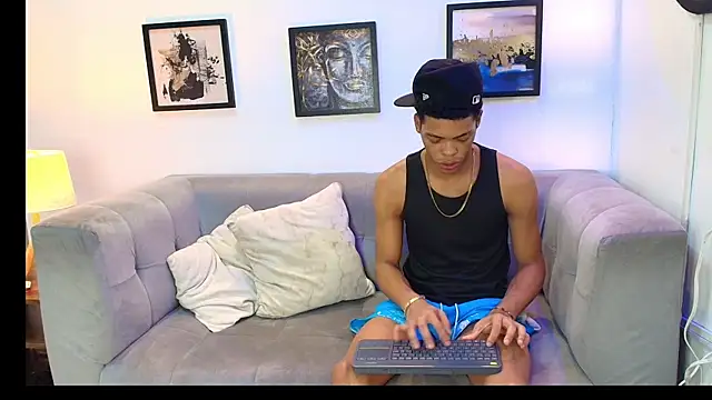 Snapshot of BLACK_AND_WHITET chatting on July 2026 02:23:01 AM BLACK AND WHITET online show from July 2026 02:23:01 AM