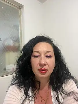 Snapshot of TheEmpress89 chatting on June 2026 03:28:01 AM TheEmpress89 online show from June 2026 03:28:01 AM