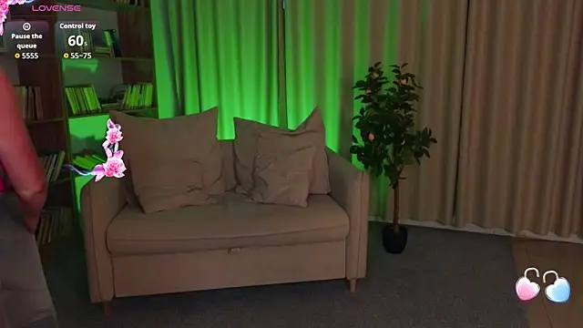OlliviaBr0wn online show from July 2026 10:50:02 AM