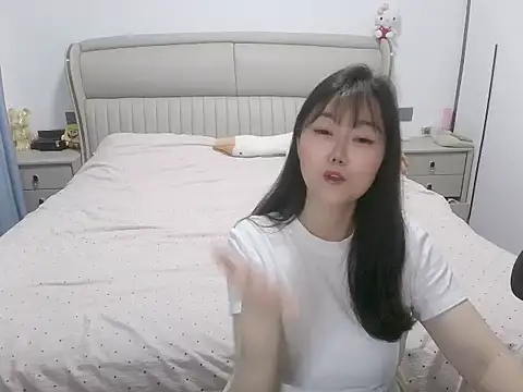 Snapshot of Emgirl-00 chatting on June 2026 02:06:01 PM Emgirl-00 online show from June 2026 02:06:01 PM