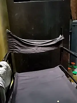 Lawrencedlkk007 online show from February 2026 04:50:02 PM