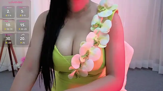 Snapshot of APSARA_MAYA chatting on June 2026 05:35:01 AM APSARA MAYA online show from June 2026 05:35:01 AM