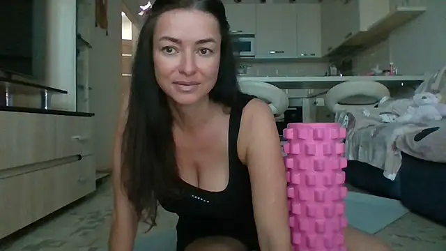 Mia Salamanka online show from July 2026 03:58:01 AM