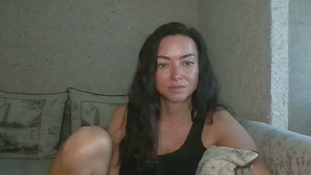 Mia Salamanka online show from June 2026 11:48:02 PM