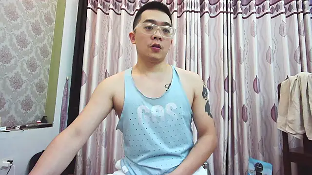 iamtobias online show from July 2026 01:17:01 PM