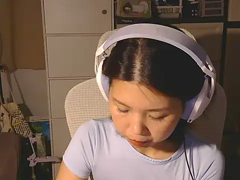 urgrl portia online show from June 2026 11:18:02 AM