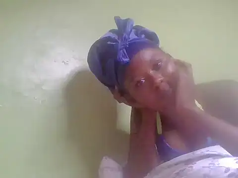 Snapshot of cute_bee chatting on June 2026 10:38:01 AM cute bee online show from June 2026 10:38:01 AM