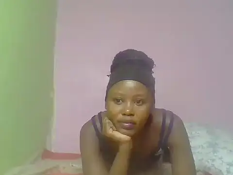 Snapshot of cute_bee chatting on June 2026 08:39:01 PM cute bee online show from June 2026 08:39:01 PM
