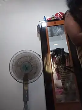 darkrlips online show from July 2026 05:15:01 AM