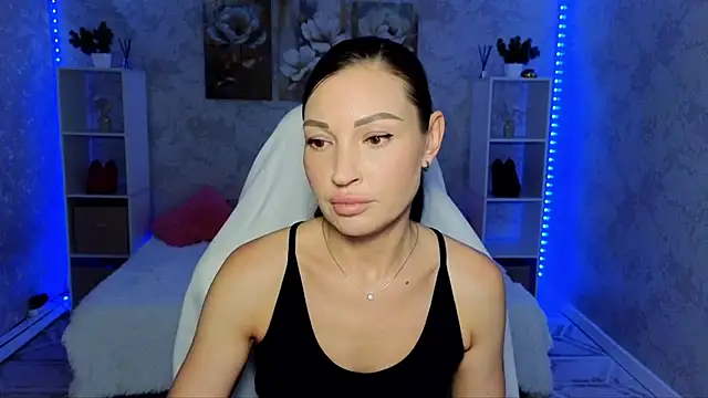 Snapshot of NikoleMills chatting on June 2026 07:53:01 AM NikoleMills online show from June 2026 07:53:01 AM