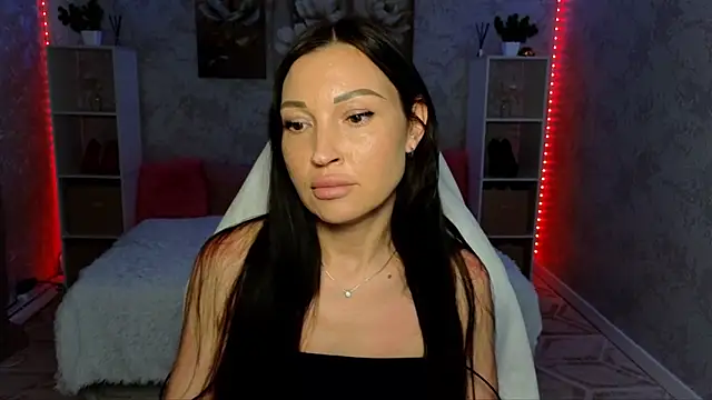 Snapshot of NikoleMills chatting on June 2026 06:58:01 AM NikoleMills online show from June 2026 06:58:01 AM
