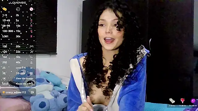 Snapshot of Diamond_Curls chatting on June 2026 03:56:02 PM Diamond Curls online show from June 2026 03:56:02 PM