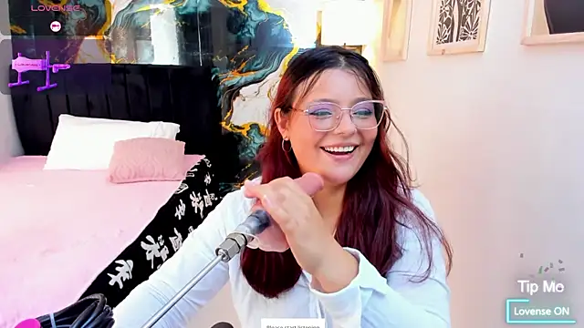 Miss Kloee online show from July 2026 07:43:02 PM