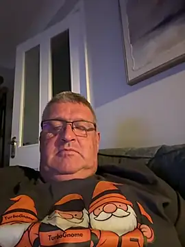 Stueeeey31 online show from July 2026 03:47:01 AM