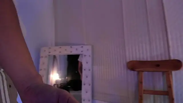Mariana Smiith  online show from July 2026 07:33:02 PM