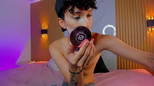im ethan  online show from July 2026 11:50:01 AM