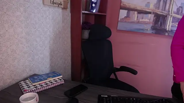 Snapshot of Brenda_Levine chatting on July 2026 11:43:01 AM Brenda Levine online show from July 2026 11:43:01 AM
