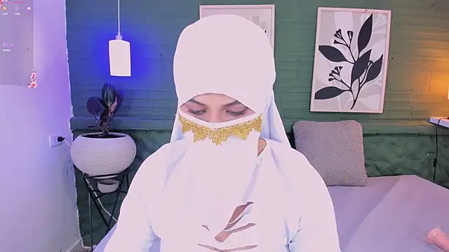 aisha k online show from July 2026 10:38:01 PM