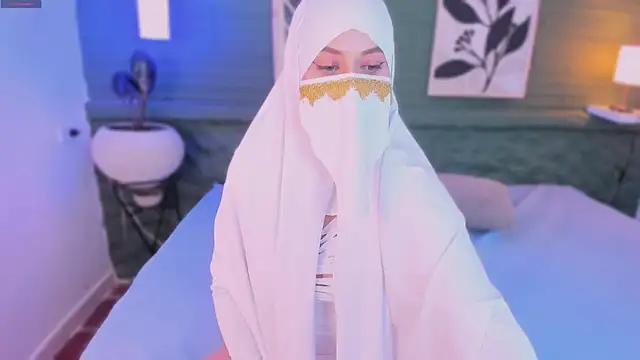 aisha k online show from July 2026 10:33:01 PM