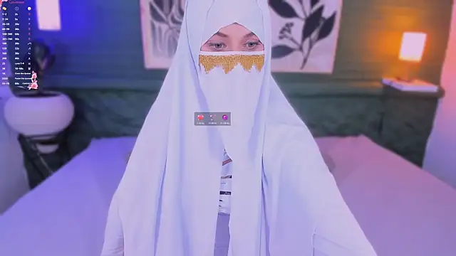 aisha k online show from July 2026 11:48:02 PM