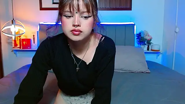 Evelynn fox  online show from June 2026 08:14:02 PM