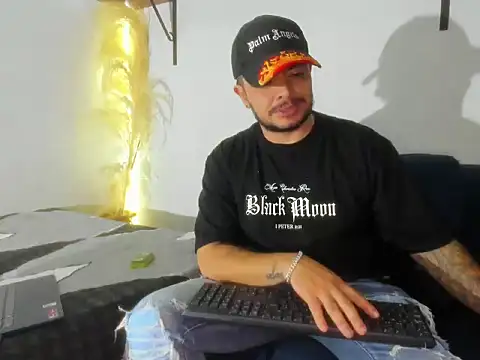 jeann alexx online show from July 2026 11:49:02 PM