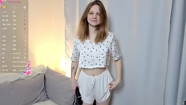 sweetie-cat online show from July 2026 08:13:01 PM