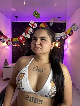 Snapshot of TifanyRoseX chatting on July 2026 07:02:01 PM TifanyRoseX online show from July 2026 07:02:01 PM