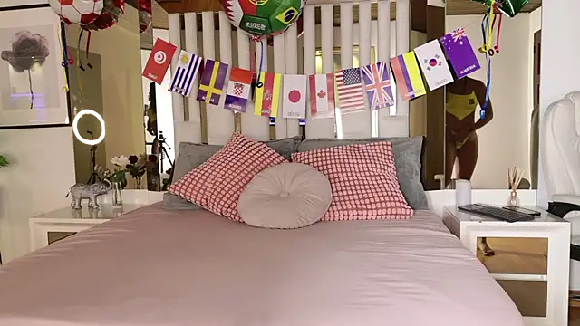 Anabella London online show from June 2026 11:31:01 AM