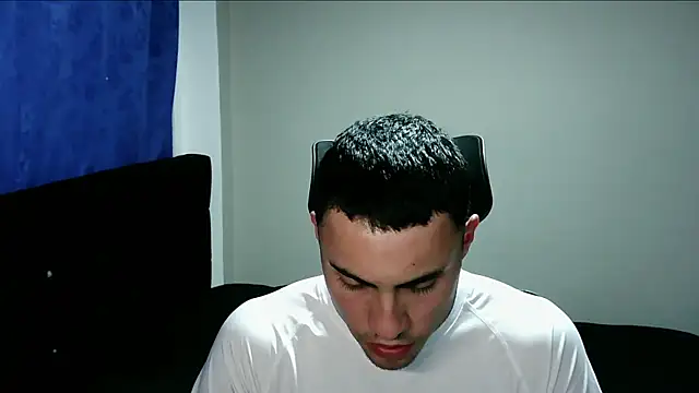Ethann Valee online show from August 2026 11:31:02 PM