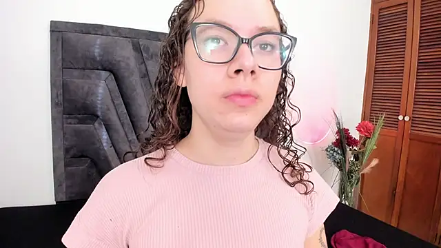 ParisMendez online show from July 2026 12:17:02 PM