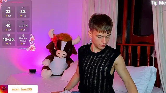 Evaan Hot online show from June 2026 01:03:01 AM