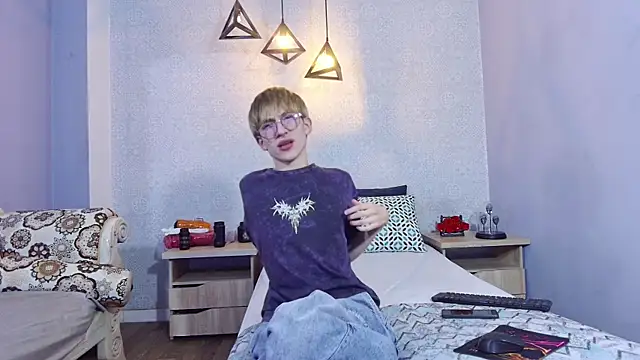 axell stone  online show from June 2026 01:55:01 AM