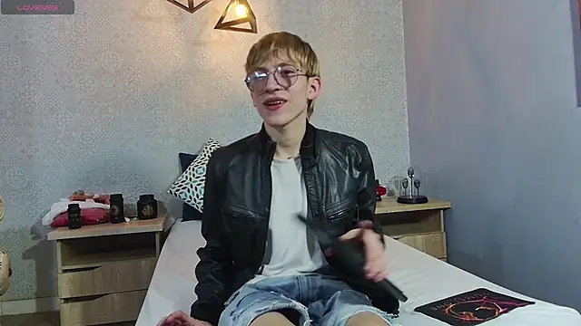 axell stone  online show from June 2026 09:02:01 PM