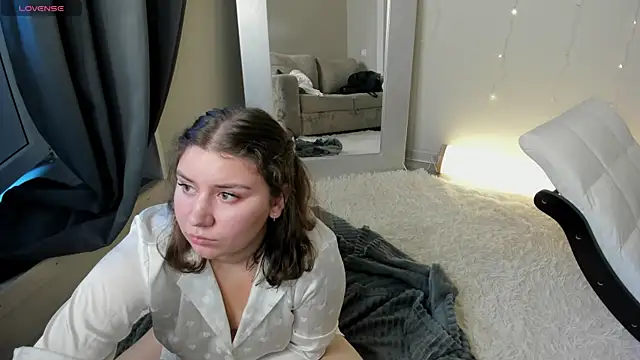 Velvet Kisss online show from July 2026 01:24:02 AM