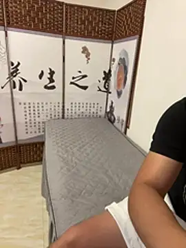 qujing002 online show from July 2026 02:02:02 PM