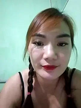 Snapshot of Voiva11 chatting on June 2026 02:44:02 PM Voiva11 online show from June 2026 02:44:02 PM