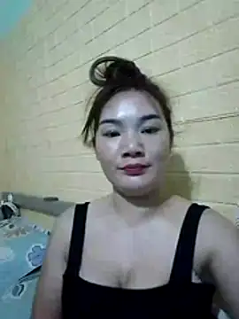 Snapshot of Voiva11 chatting on July 2026 04:02:02 PM Voiva11 online show from July 2026 04:02:02 PM