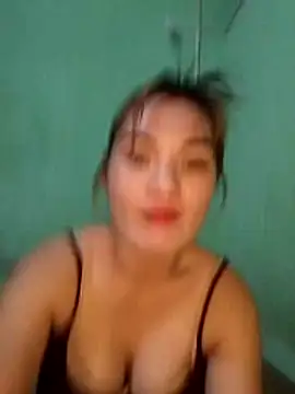Snapshot of Voiva11 chatting on June 2026 12:22:01 PM Voiva11 online show from June 2026 12:22:01 PM