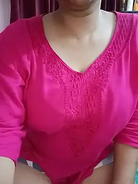Snapshot of divya-222 chatting on June 2026 03:35:01 PM divya-222 online show from June 2026 03:35:01 PM